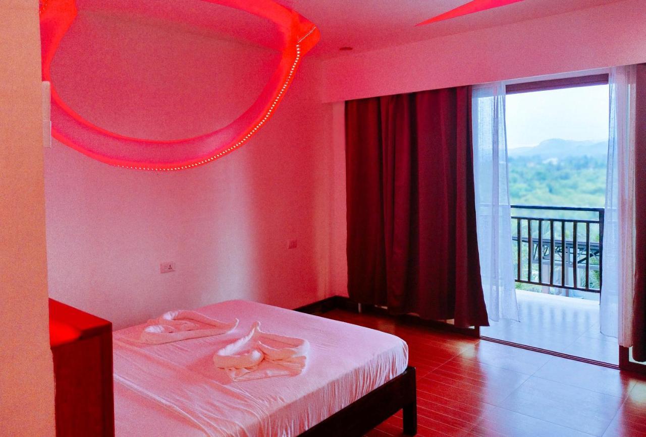 Reddoorz @ Sun Kissed Resort Guindulman Anda  Exterior foto